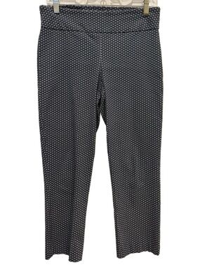 Attyre Blue andWhite Pattern Crop Pants. Size 4